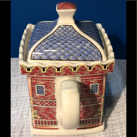SADLER Dining Sadler English Country Houses Elizabethan Teapot